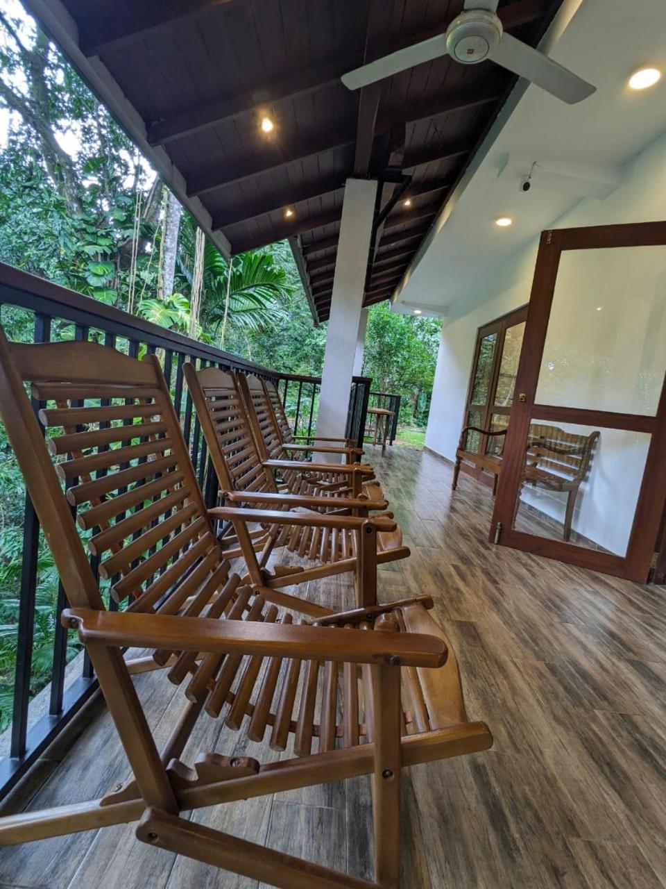 Old Bridge Riverside Hotel Kitulgala Exterior foto
